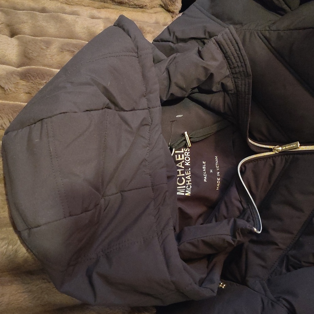 Michael Kors Black Puffer Coat with Gold Accents, Hip Length New With Tags - Picture 4 of 11